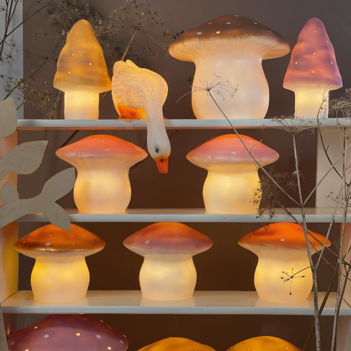 Egmont Heico Medium Mushroom LED Lamp, Vintage Pink