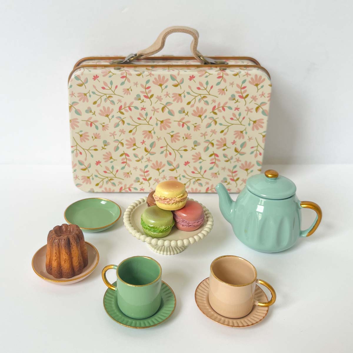 Maileg Tea Set in Suitcase for Mouse dolls, Merle