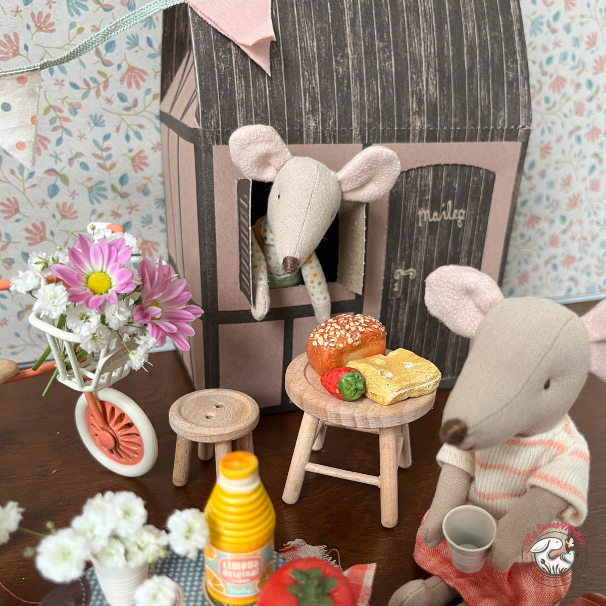 Maileg Picnic Set in Suitcase for Mouse dolls