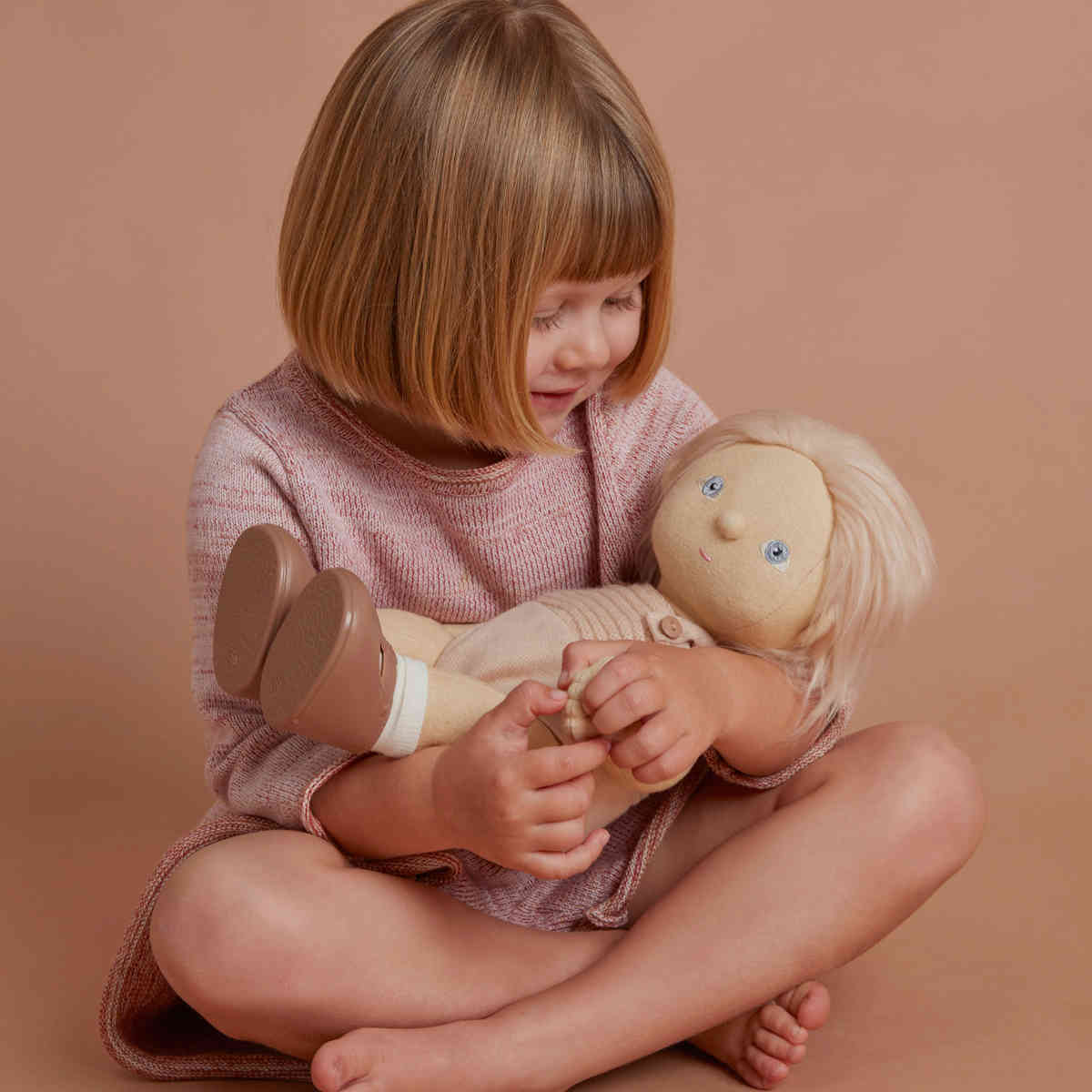 Olli Ella Dinkum Posable Dolls, Petal (FREE GIFT)