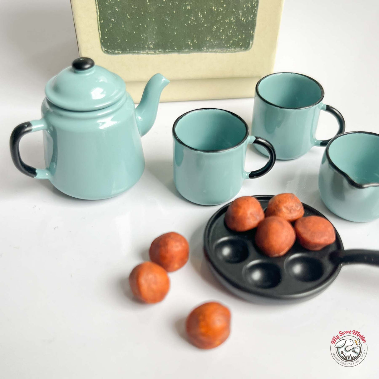 Maileg Madam Blue’s Favorite Kitchen Set