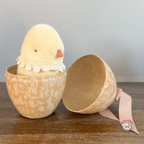 Maileg Metal Easter Egg with Chicken