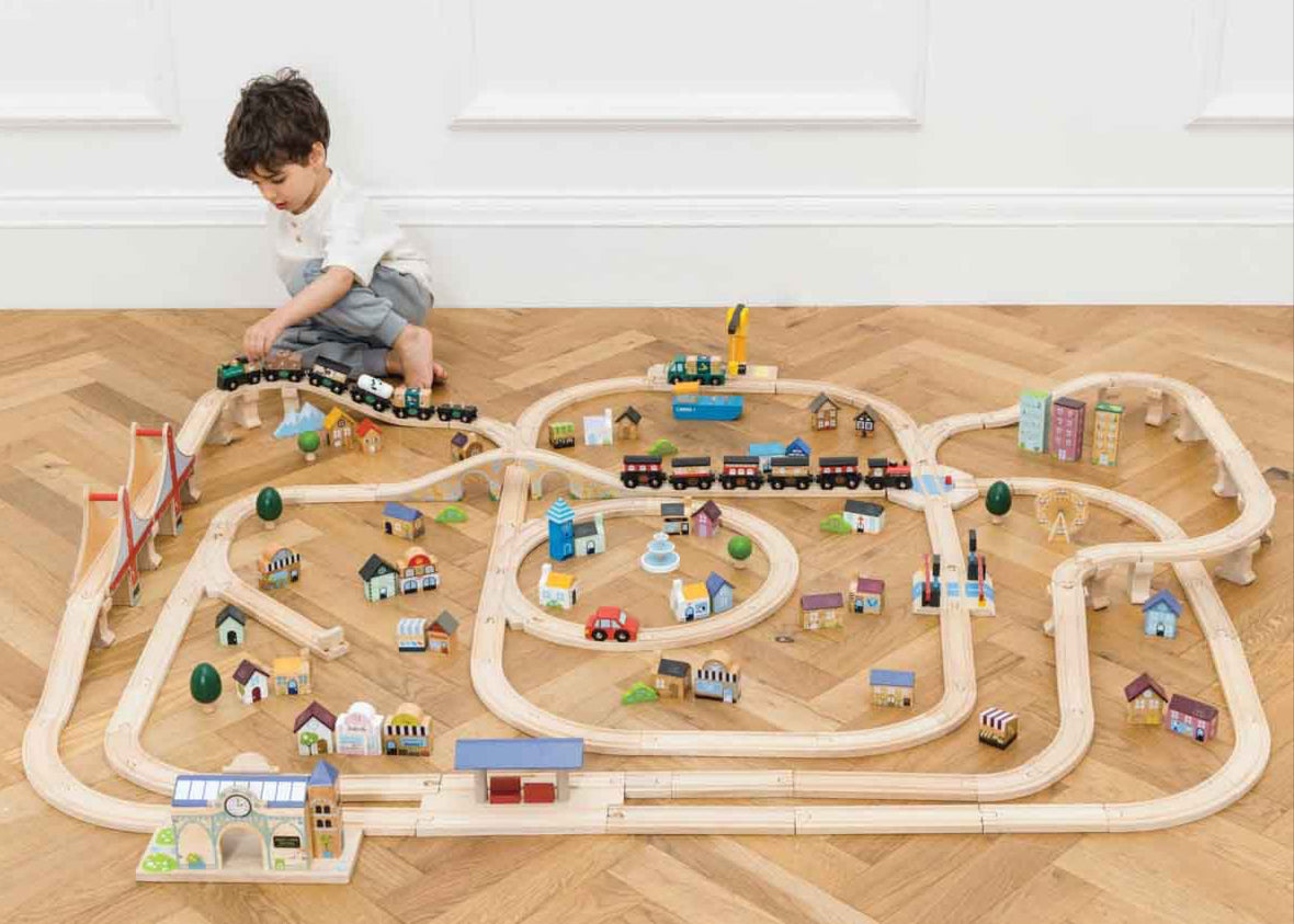 Le Toy Van Royal Express Train Set