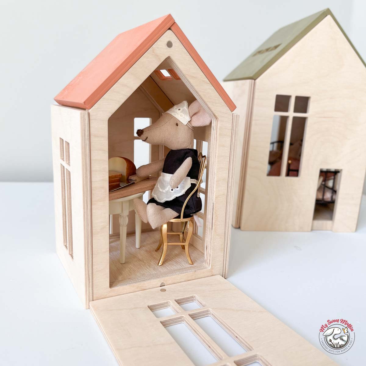 Babai Magnetic Wooden Doll House, Medium