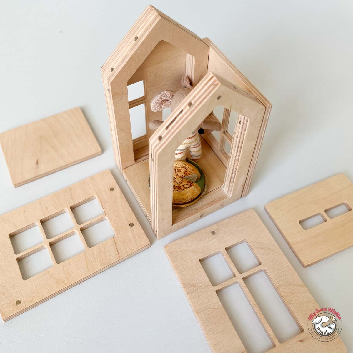 Magnetic Wooden Doll House, Small, Natural