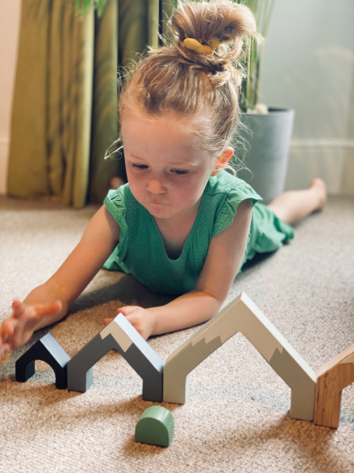 Tender Leaf Toys Mountain Pass Stack