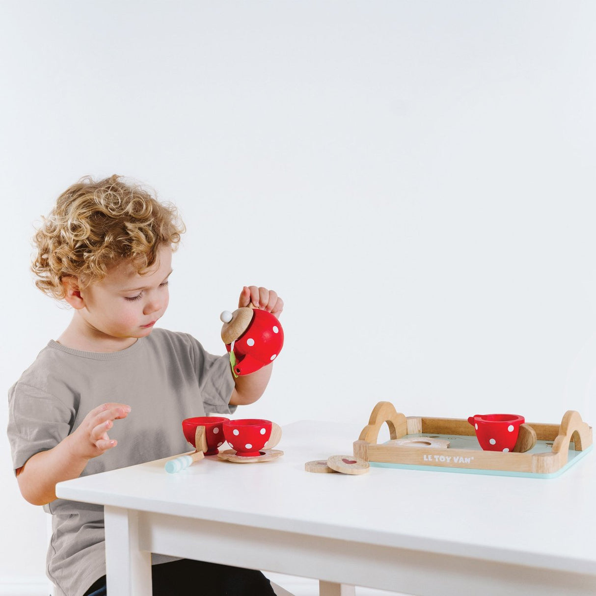 Le Toy Van Honeybake Tea Set