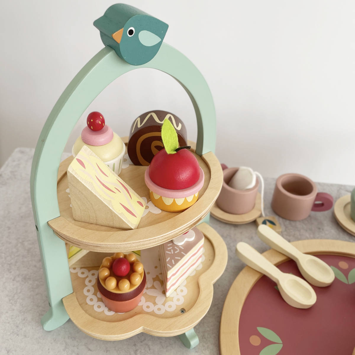 Tender Leaf Toys Birdie Afternoon Tea Stand